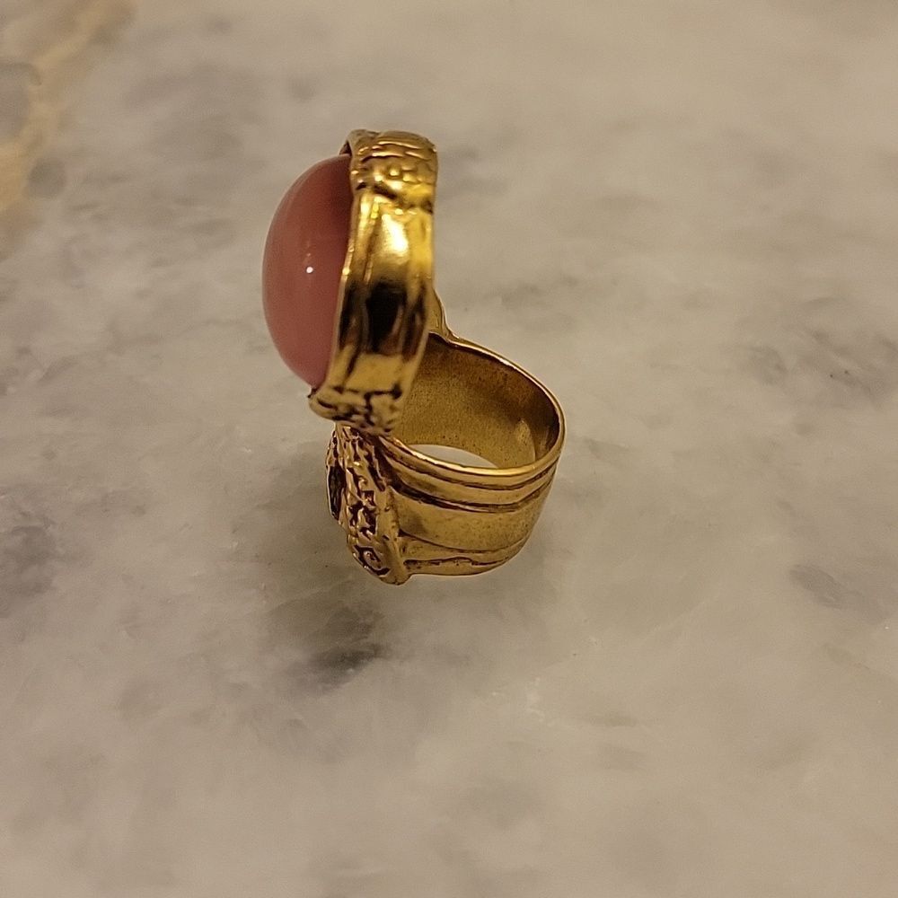 NWT Yves Saint Laurent Sz 4 RARE Pink YSL Arty Cabochon Statement 24KT Gold Ring - Picture 5 of 15